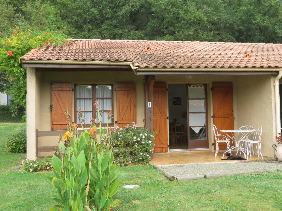 Bungalows Les Thuyas أوجيني ليه با المظهر الخارجي الصورة