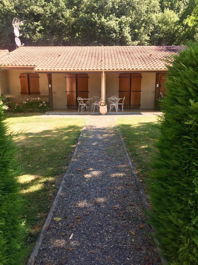Bungalows Les Thuyas أوجيني ليه با المظهر الخارجي الصورة